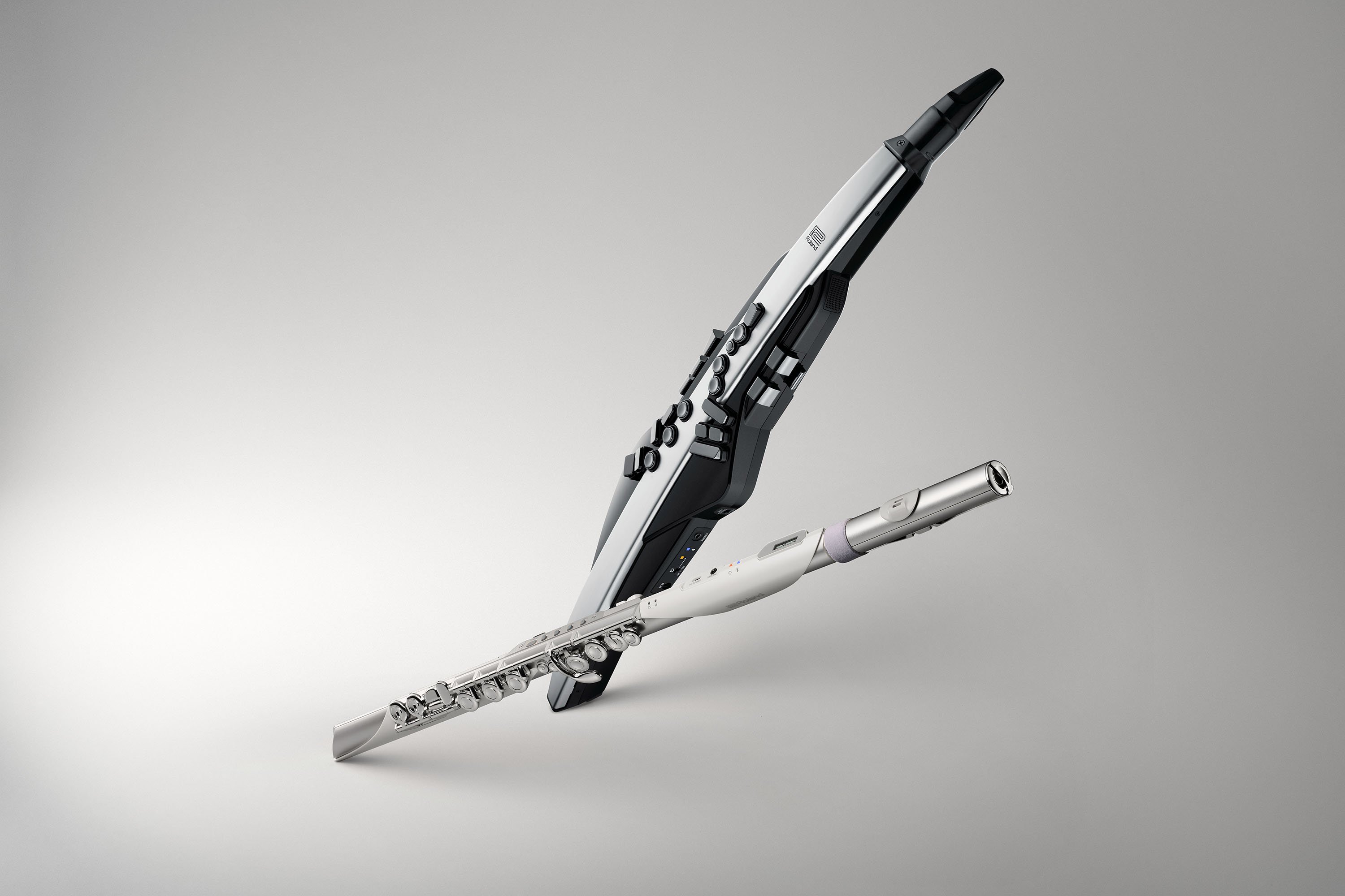 Roland AE-BRISA modernes digitales Blasinstrument mit Querflötenlayout